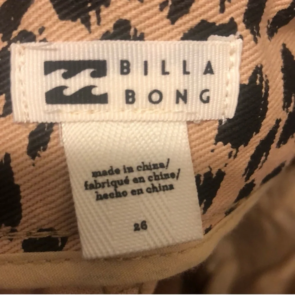 BILLABONG DENIM, LEOPARD PRINT SIZE 2, SKIRT. - Picture 2 of 5